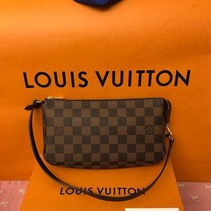 Louis Vuitton NM Pochette Accessories in DE